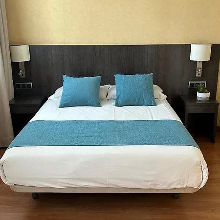 Hotel 1948 3*