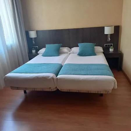 Hotel 1948 3*